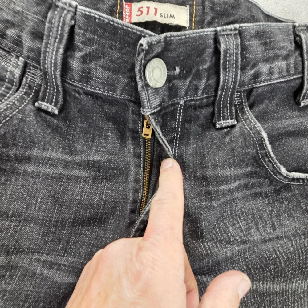 Vintage Levis 511 Jeans Mens Black Slim Buckle Back Zip‎ Fly Fits 30x34